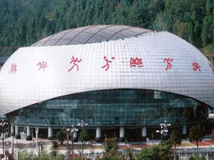 铜陵体育中心球形网架加工安装
